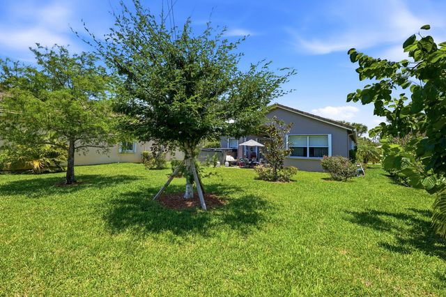 11031 SW Dunhill Court, Port St Lucie, FL 34987