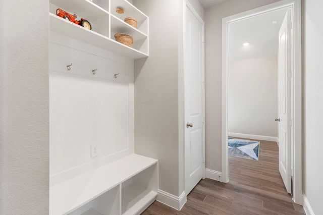 16147 Sapphire Crest Drive, Conroe, TX 77302