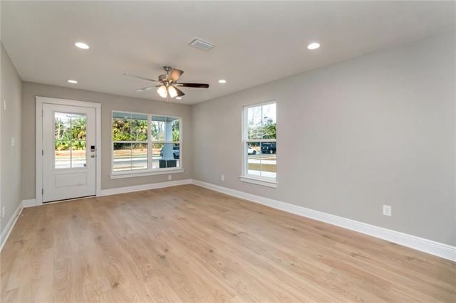 1837 Woodcock Place, Mobile, AL 36606