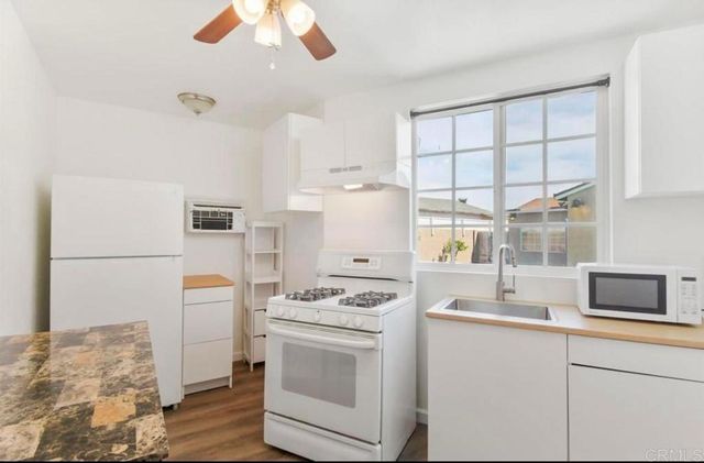 3974 Daves Way, San Diego, CA 92154