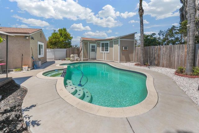 3974 Daves Way, San Diego, CA 92154
