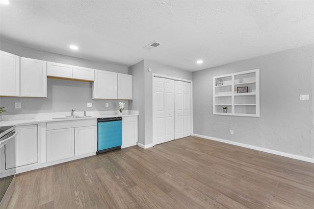 103 Lorie Street, Alvarado, TX 76009