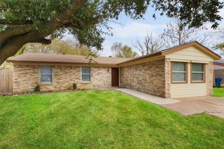 103 Lorie Street, Alvarado, TX 76009