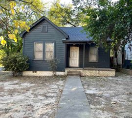 910 S Confederate, Tyler, TX 75701