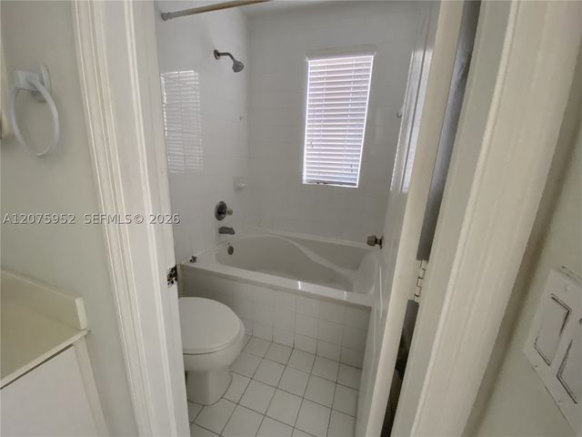 8830 W Flagler St 9, Miami, FL 33174