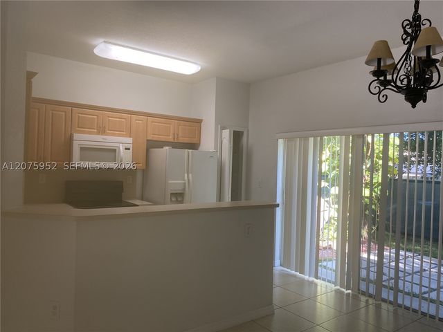 8830 W Flagler St 9, Miami, FL 33174