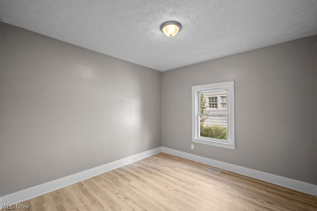 906 Lakeview Drive, Parkersburg, WV 26104