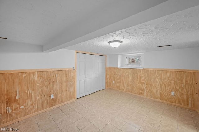906 Lakeview Drive, Parkersburg, WV 26104