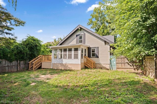 906 Lakeview Drive, Parkersburg, WV 26104