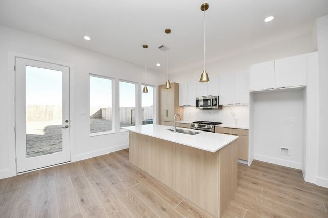 9135 Besos Lane, Houston, TX 77051