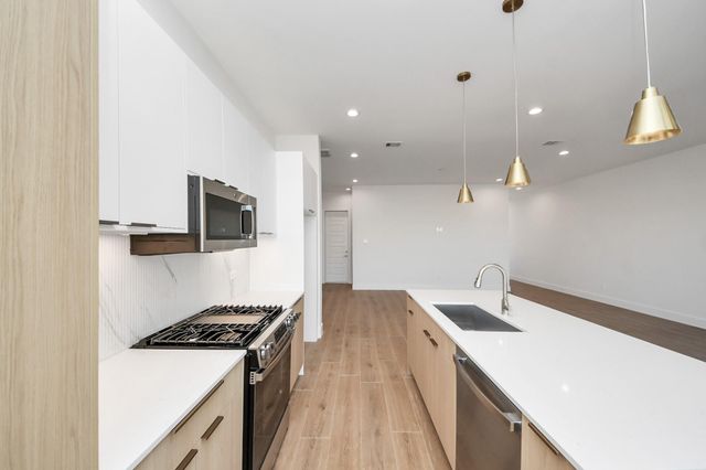 9135 Besos Lane, Houston, TX 77051