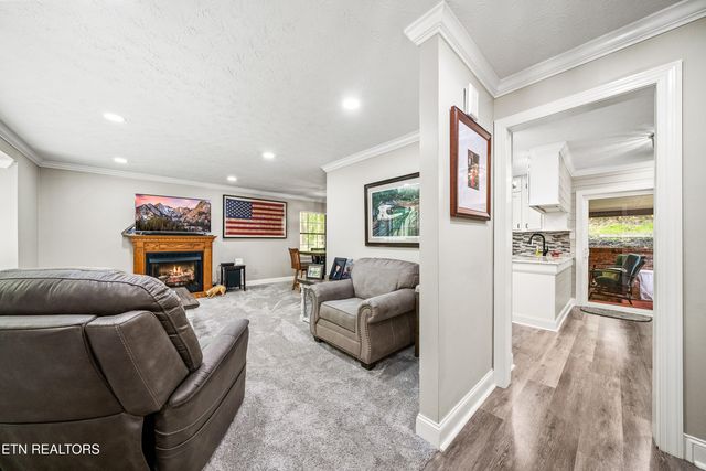 130 Pleasantview Drive, Harriman, TN 37748