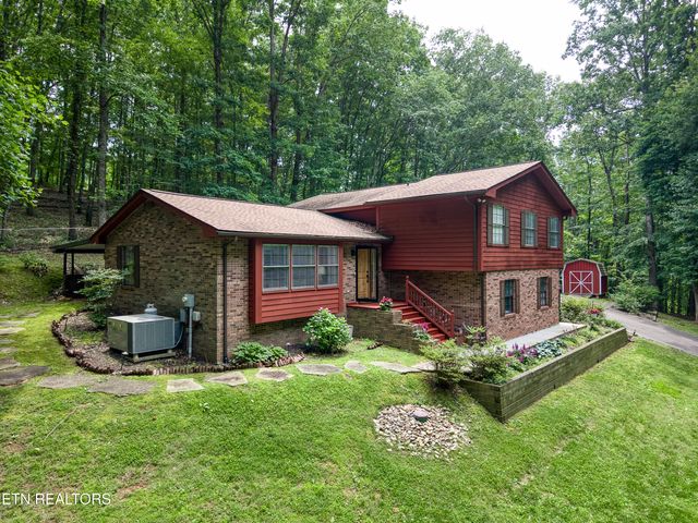 130 Pleasantview Drive, Harriman, TN 37748