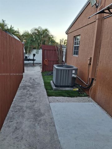 4331 SW 23rd Court, Fort Lauderdale, FL 33317