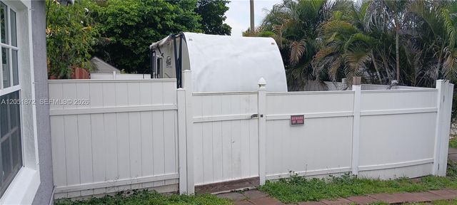4331 SW 23rd Court, Fort Lauderdale, FL 33317