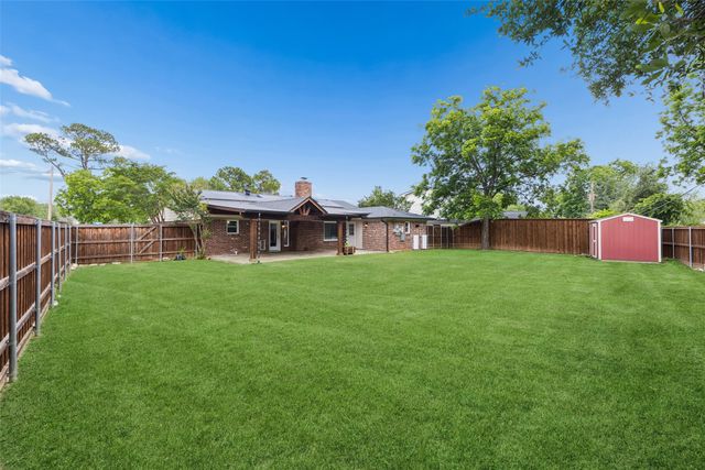 5437 Greenwood Way, North Richland Hills, TX 76180