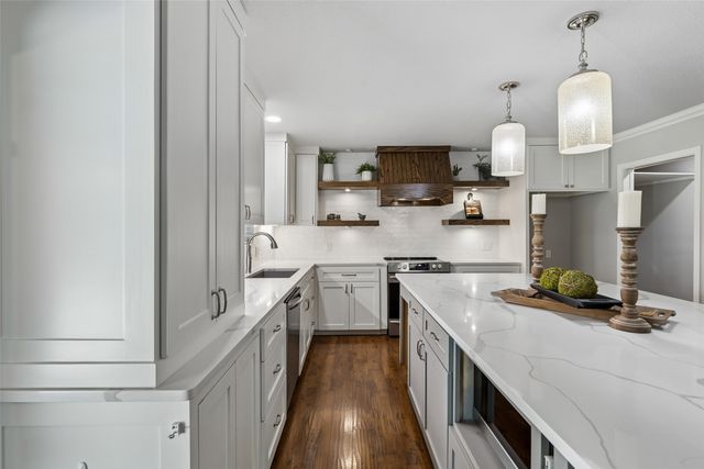 5437 Greenwood Way, North Richland Hills, TX 76180
