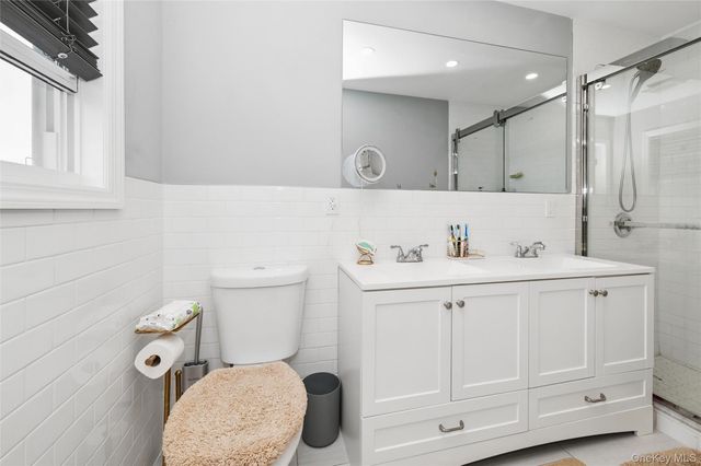 663 Arthur Street, Baldwin, NY 11510