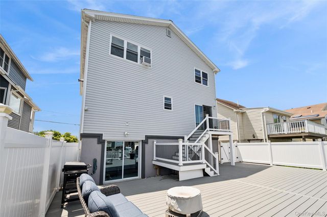 663 Arthur Street, Baldwin, NY 11510