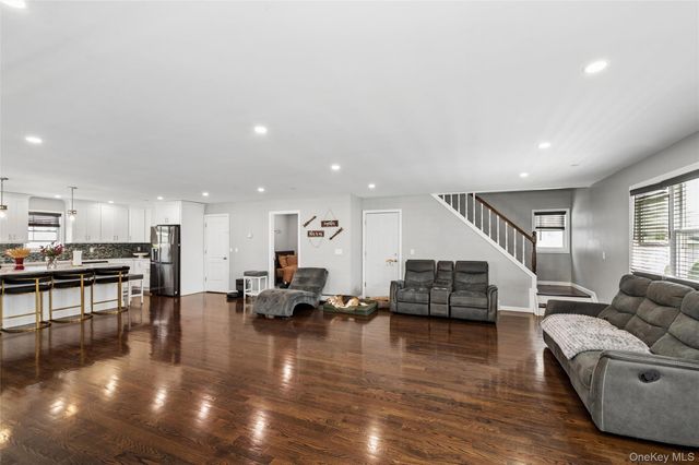 663 Arthur Street, Baldwin, NY 11510