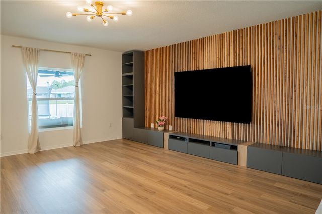 374 PINE TREE BRIDGE TRAIL, St Cloud, FL 34772