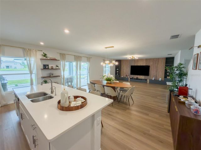 374 PINE TREE BRIDGE TRAIL, St Cloud, FL 34772