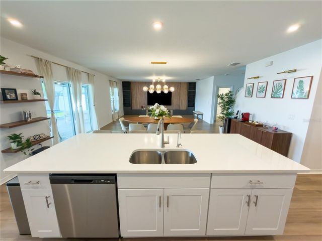 374 PINE TREE BRIDGE TRAIL, St Cloud, FL 34772