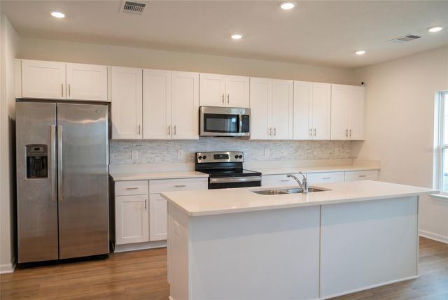 374 PINE TREE BRIDGE TRAIL, St Cloud, FL 34772