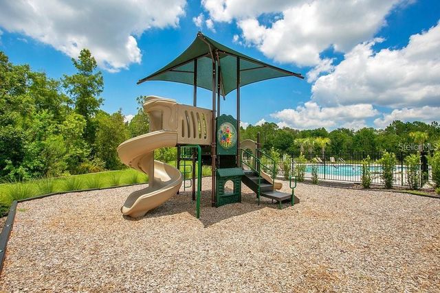 374 PINE TREE BRIDGE TRAIL, St Cloud, FL 34772