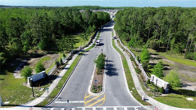 374 PINE TREE BRIDGE TRAIL, St Cloud, FL 34772