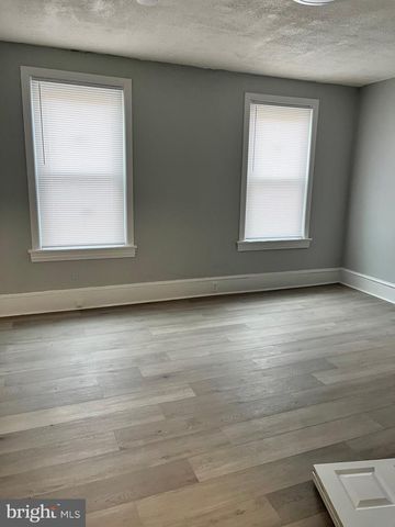 318 E MARSHALL ST, Norristown, PA 19401