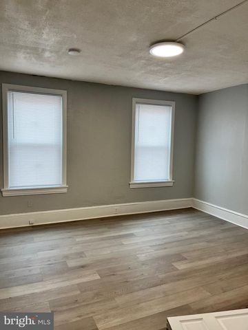 318 E MARSHALL ST, Norristown, PA 19401