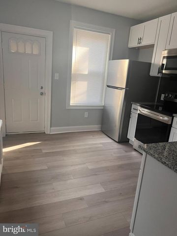 318 E MARSHALL ST, Norristown, PA 19401