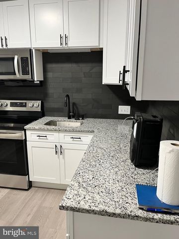 318 E MARSHALL ST, Norristown, PA 19401
