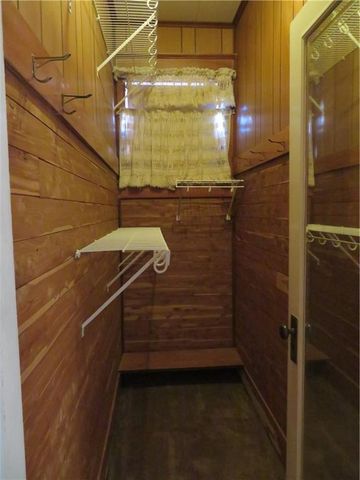 310 E Kaskaskia Street, Paola, KS 66071