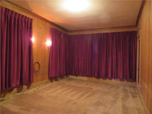 310 E Kaskaskia Street, Paola, KS 66071