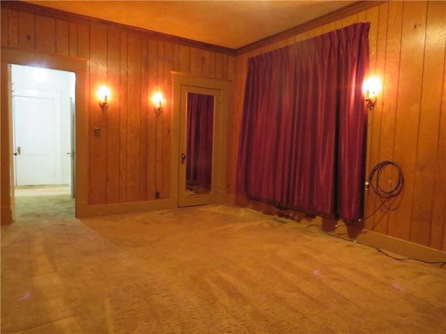 310 E Kaskaskia Street, Paola, KS 66071