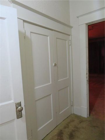 310 E Kaskaskia Street, Paola, KS 66071