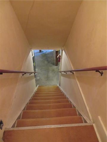 310 E Kaskaskia Street, Paola, KS 66071