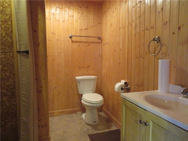 310 E Kaskaskia Street, Paola, KS 66071