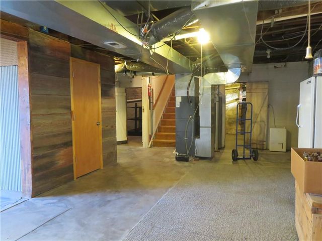 310 E Kaskaskia Street, Paola, KS 66071