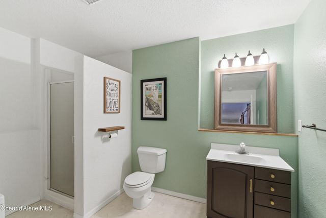 1909 W James Crowe DR, Hayden, ID 83835