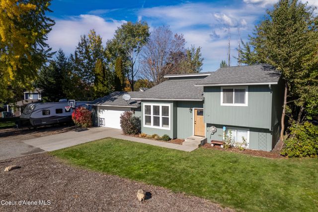 1909 W James Crowe DR, Hayden, ID 83835