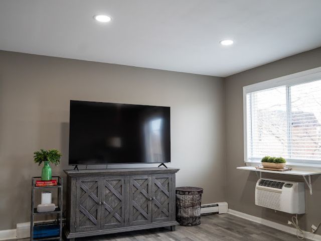 1056 N Mill Street 304, Naperville, IL 60563