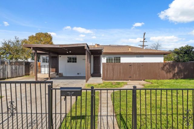 4366 N Holt, Fresno, CA 93705