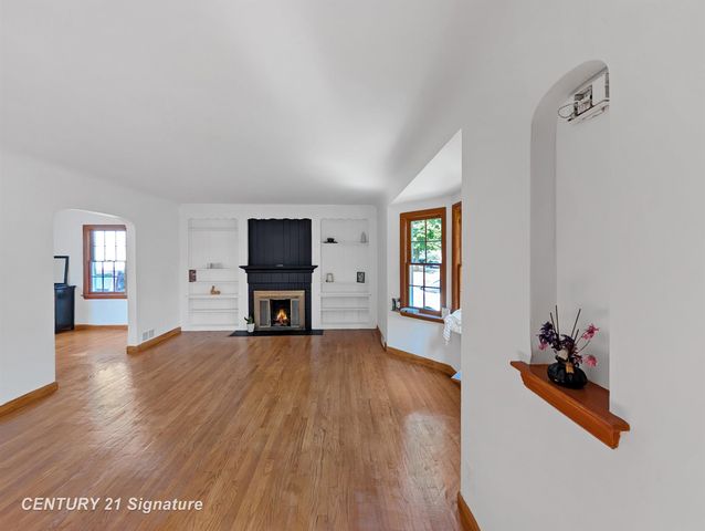 251 Trier Street, Saginaw, MI 48602