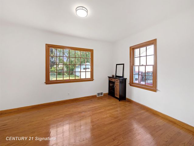 251 Trier Street, Saginaw, MI 48602