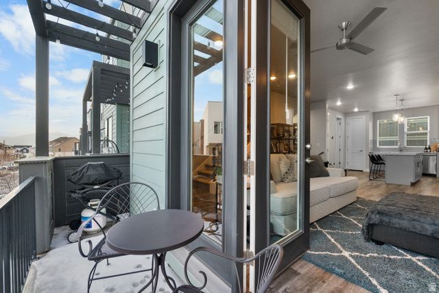 11362 S WILLOW WALK DR, South Jordan, UT 84009