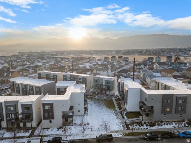 11362 S WILLOW WALK DR, South Jordan, UT 84009