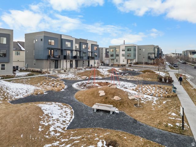 11362 S WILLOW WALK DR, South Jordan, UT 84009